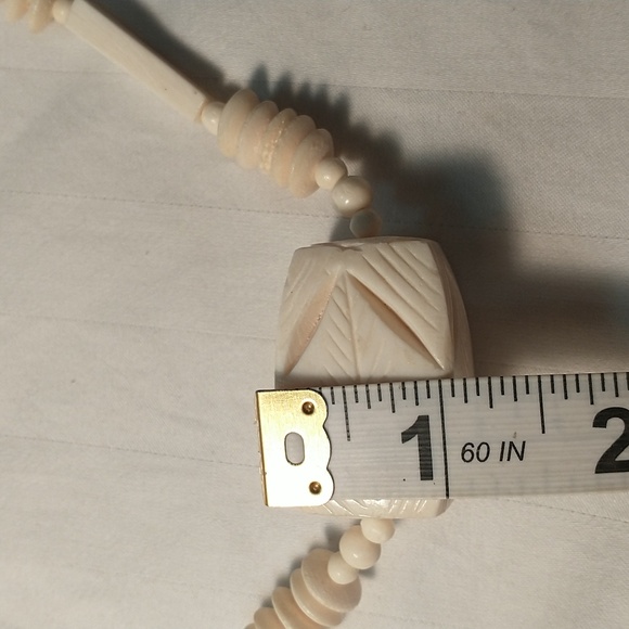 Bone Necklace Large Hand Cut - Picture 3 of 9